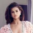 Selena Gomez 封面