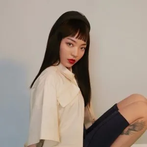 VaVa毛衍七 封面